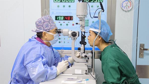廣州普瑞眼科醫(yī)院劉泉高度近視晶體植入手術怎么樣