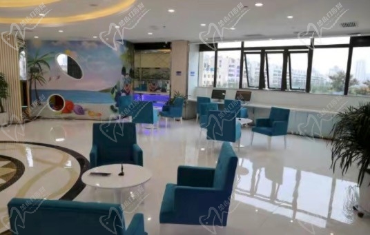 西安泰康拜博口腔未央店休息區(qū)