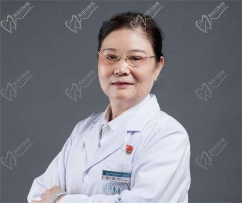 黃廣香究竟怎么樣？從個人資料到口碑，手術(shù)水平與案例全解析！