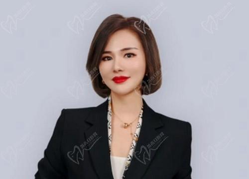 張伊